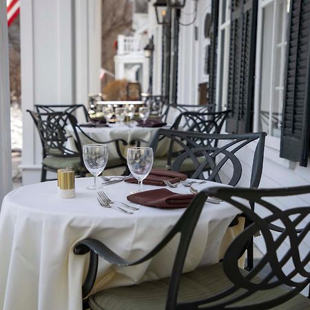 The Dorset Inn Екстериор снимка
